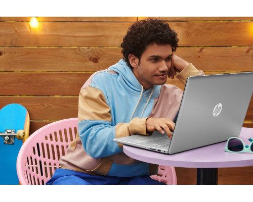 Laptop HP Laptop HP 17-cn0212nw 4P5S3EA Intel i3/8GB/256SSD/Intel Xe/FullHD/Win10/srebrny