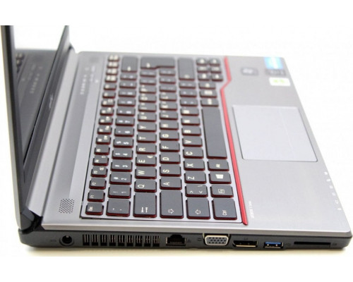 Laptop Fujitsu Fujitsu Lifebook E734 i5-4300M 8GB 128GB SSD 1366x768 DVD Win10 Klasa A-