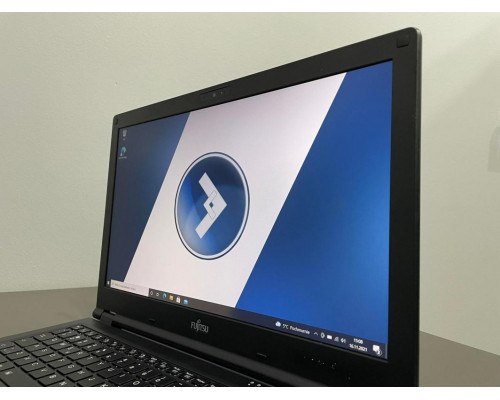 Laptop Fujitsu Fujitsu E558 - i5-8250U 8GB 256 GB FHD W10 Pro COA